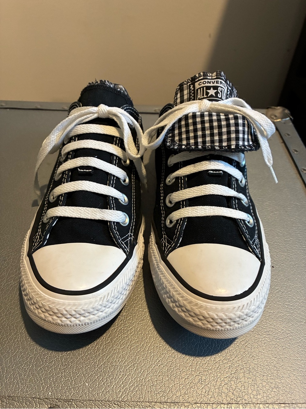 Converse  Black and White Low Top Sneakers
